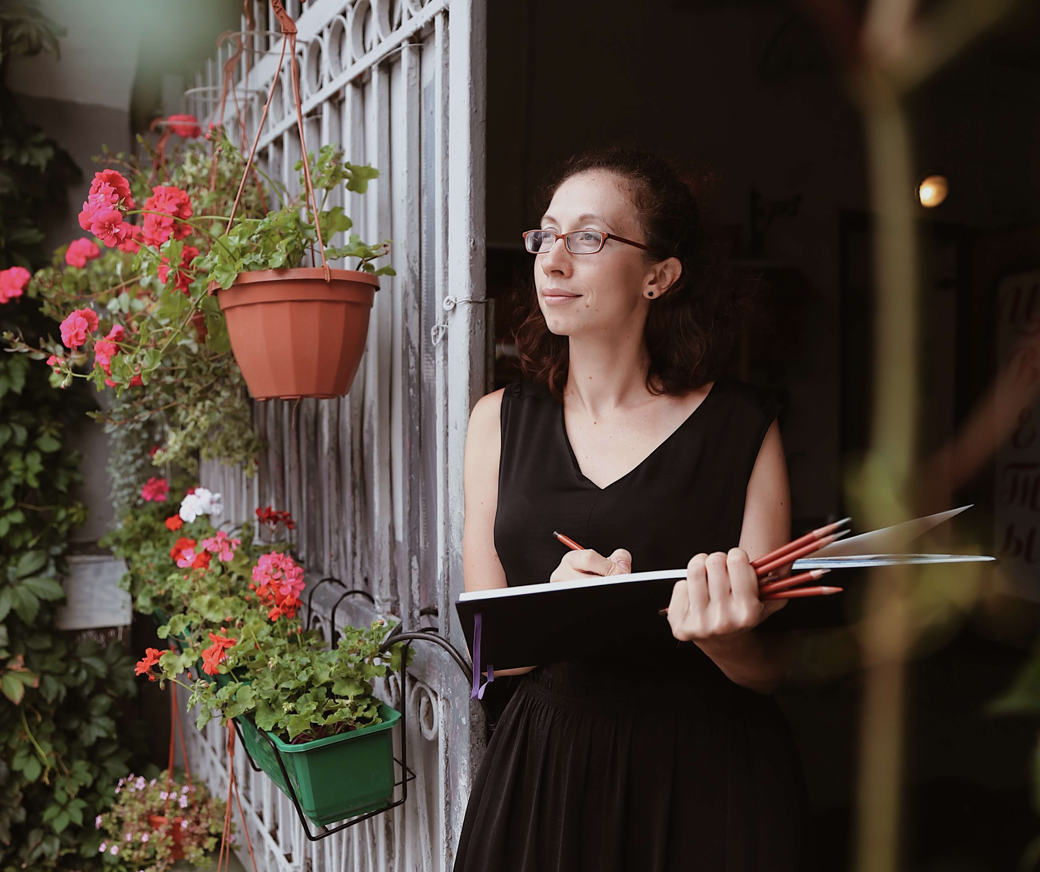 Анастасия Лобуз, автор программы ВХШ. Акварель и многочисленных курсов акварели в Школе